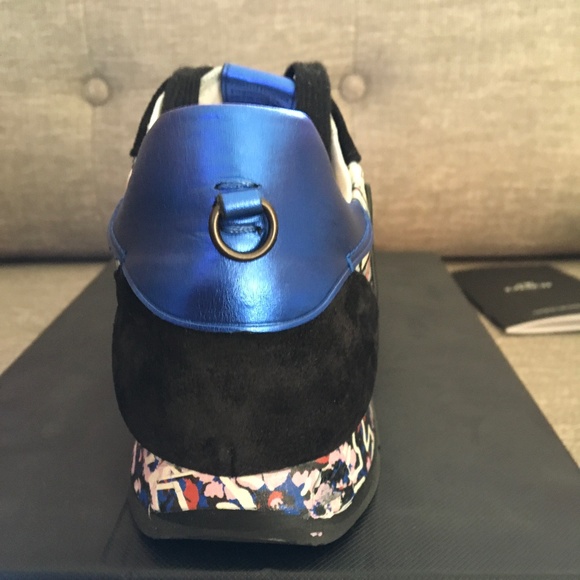 Coach Sneakers - Picture 6 of 8